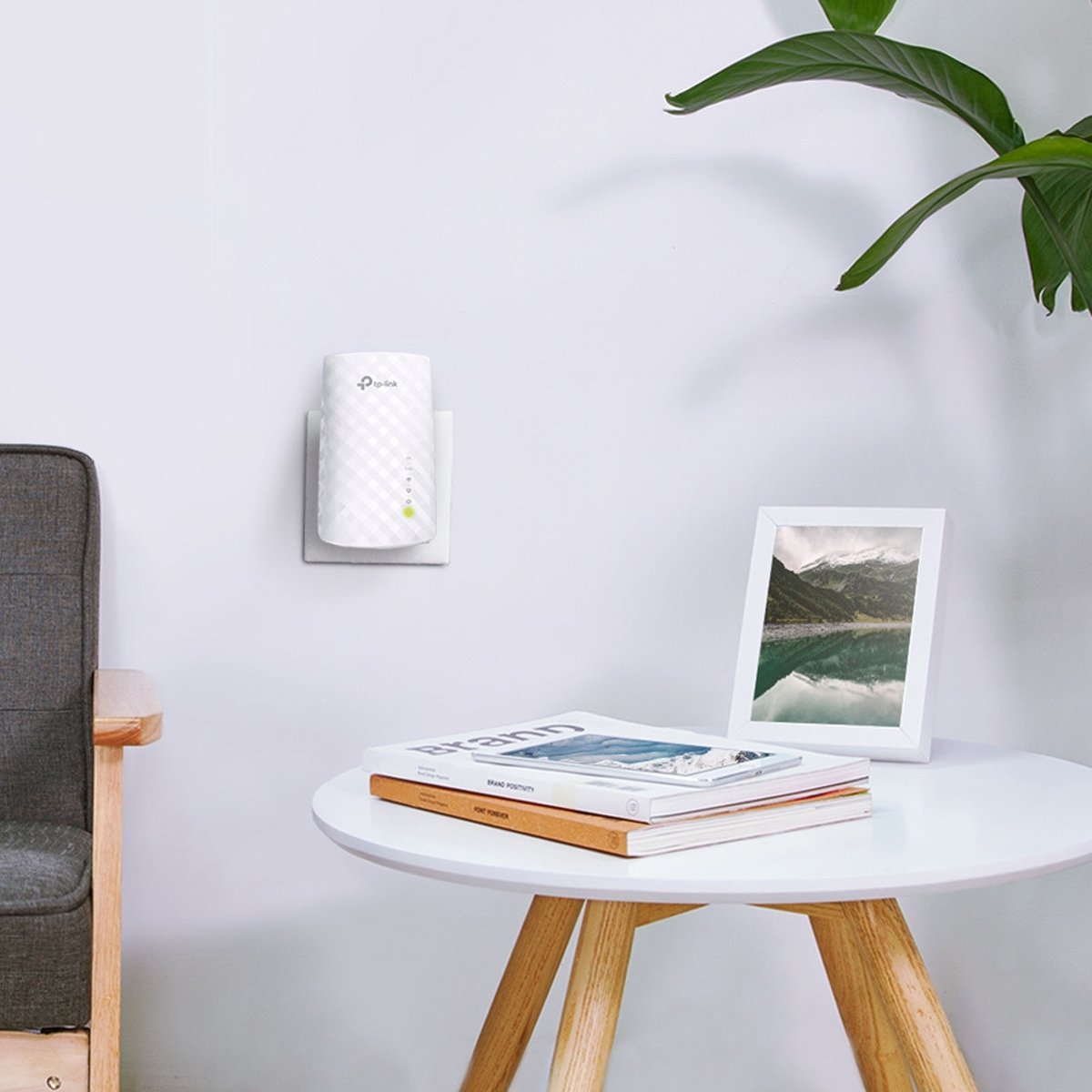 TP-Link RE200 AC1750 Mesh WiFi Extender - RE450 - Image 5